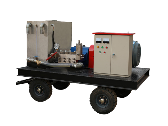 Multi-gun high-pressure water jet concrete scabbling machine_副本
