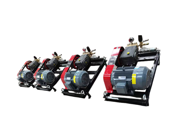 Pipeline pressure testing pump